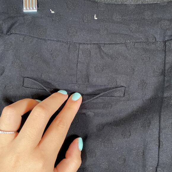 Chicos Womens Pants Black Pull On Dot Textured Ankle Workwear Stretch 1R (8R) - Picture 12 of 13